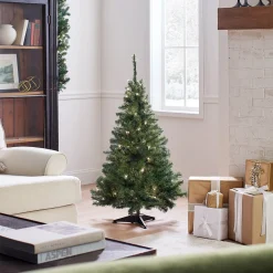 4 ft. Pre-Lit Kincaid Spruce Tree with Clear Lights