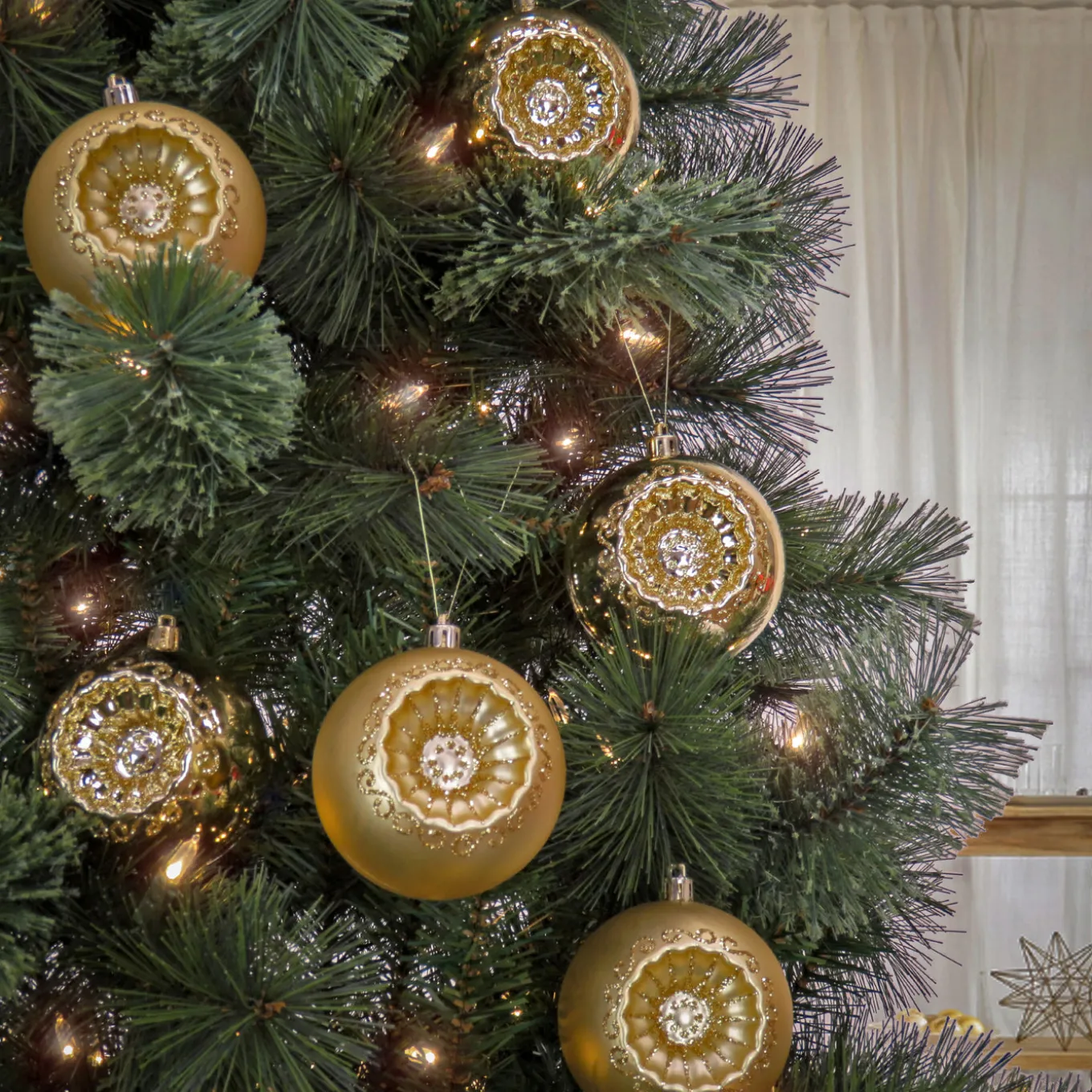 6-Piece Shatterproof Glittering Gold Ornaments